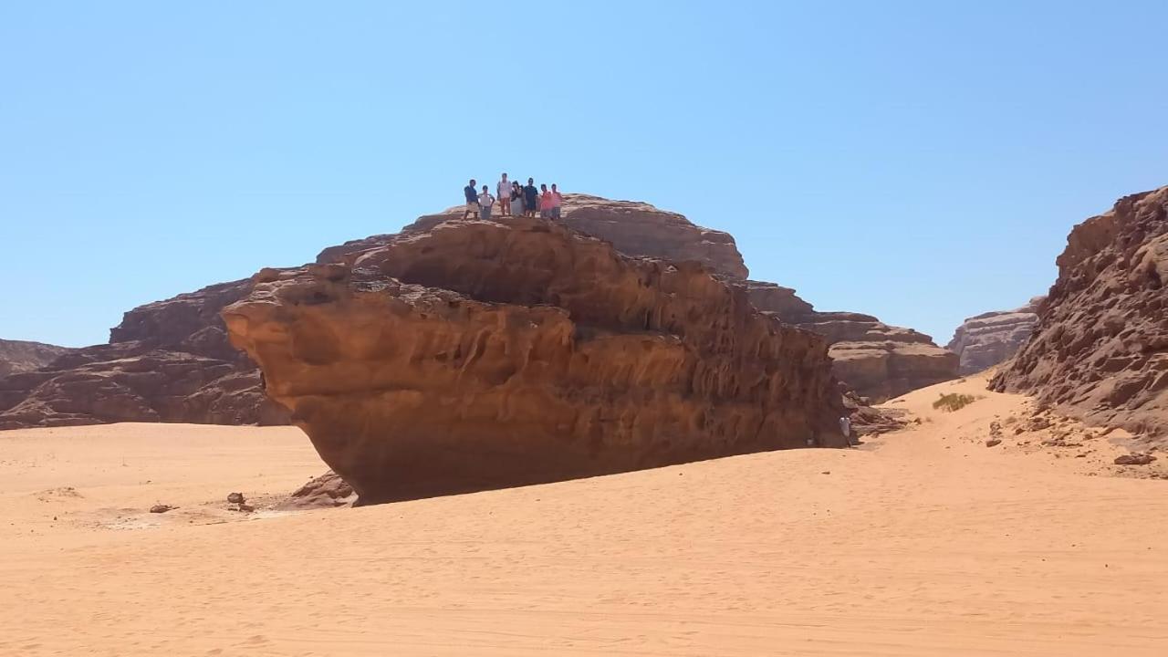 Al Raha Luxury Camp Hotell Wadi Rum Eksteriør bilde