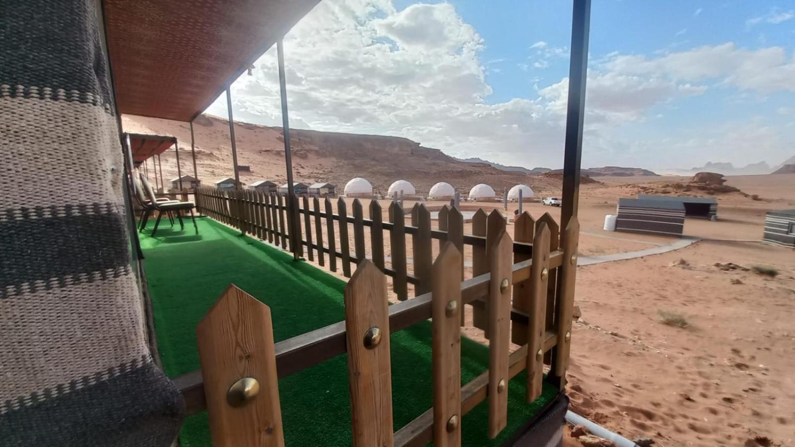 Al Raha Luxury Camp Hotell Wadi Rum Eksteriør bilde