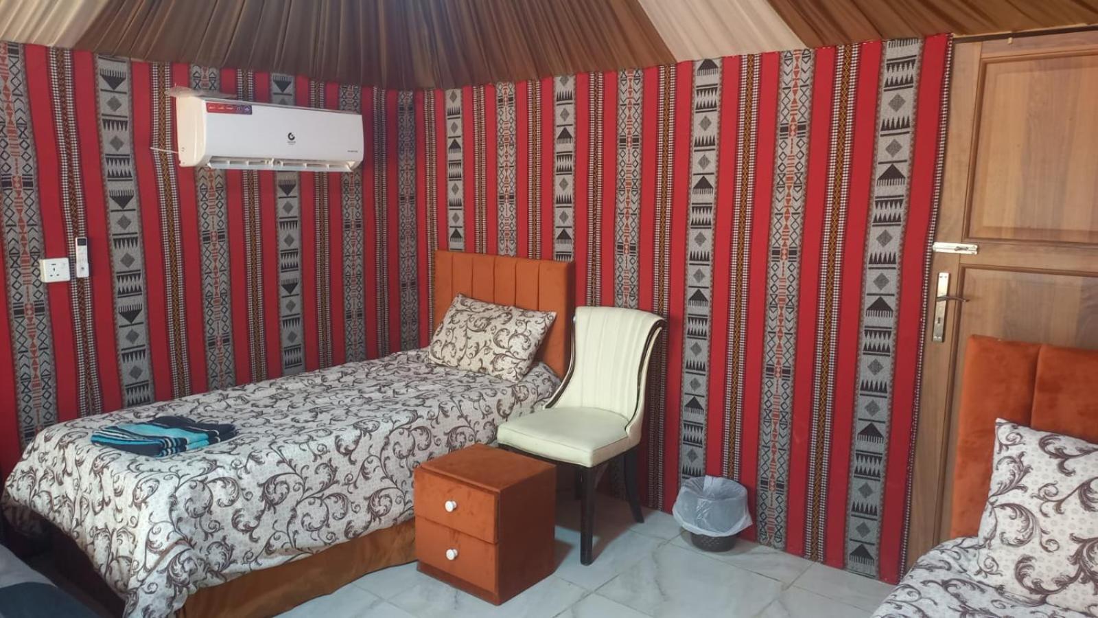 Al Raha Luxury Camp Hotell Wadi Rum Eksteriør bilde