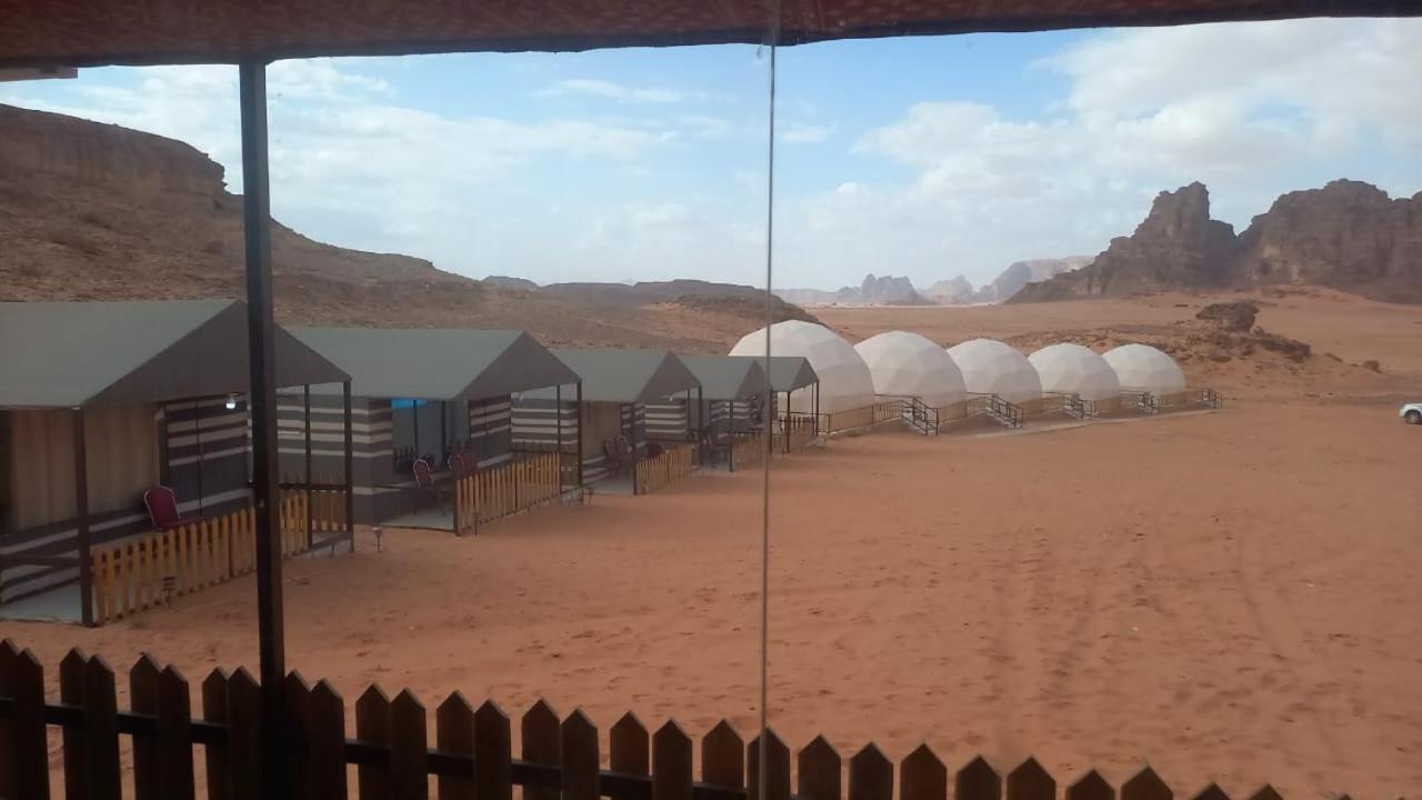 Al Raha Luxury Camp Hotell Wadi Rum Eksteriør bilde