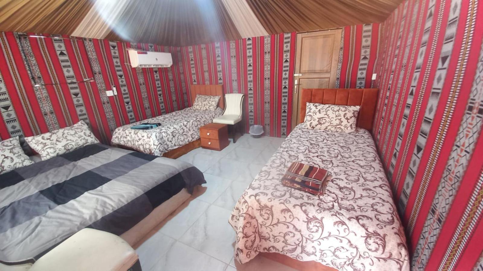 Al Raha Luxury Camp Hotell Wadi Rum Eksteriør bilde