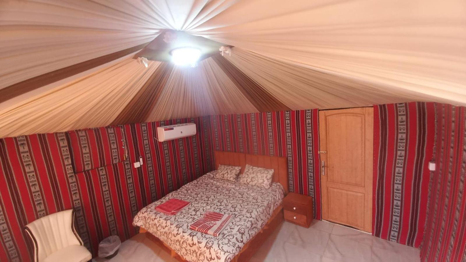 Al Raha Luxury Camp Hotell Wadi Rum Eksteriør bilde