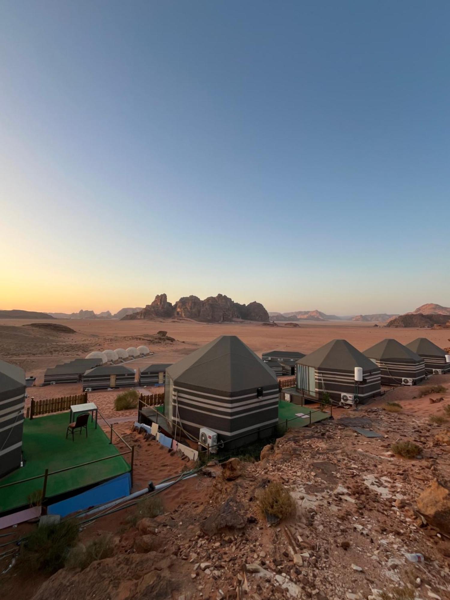 Al Raha Luxury Camp Hotell Wadi Rum Eksteriør bilde